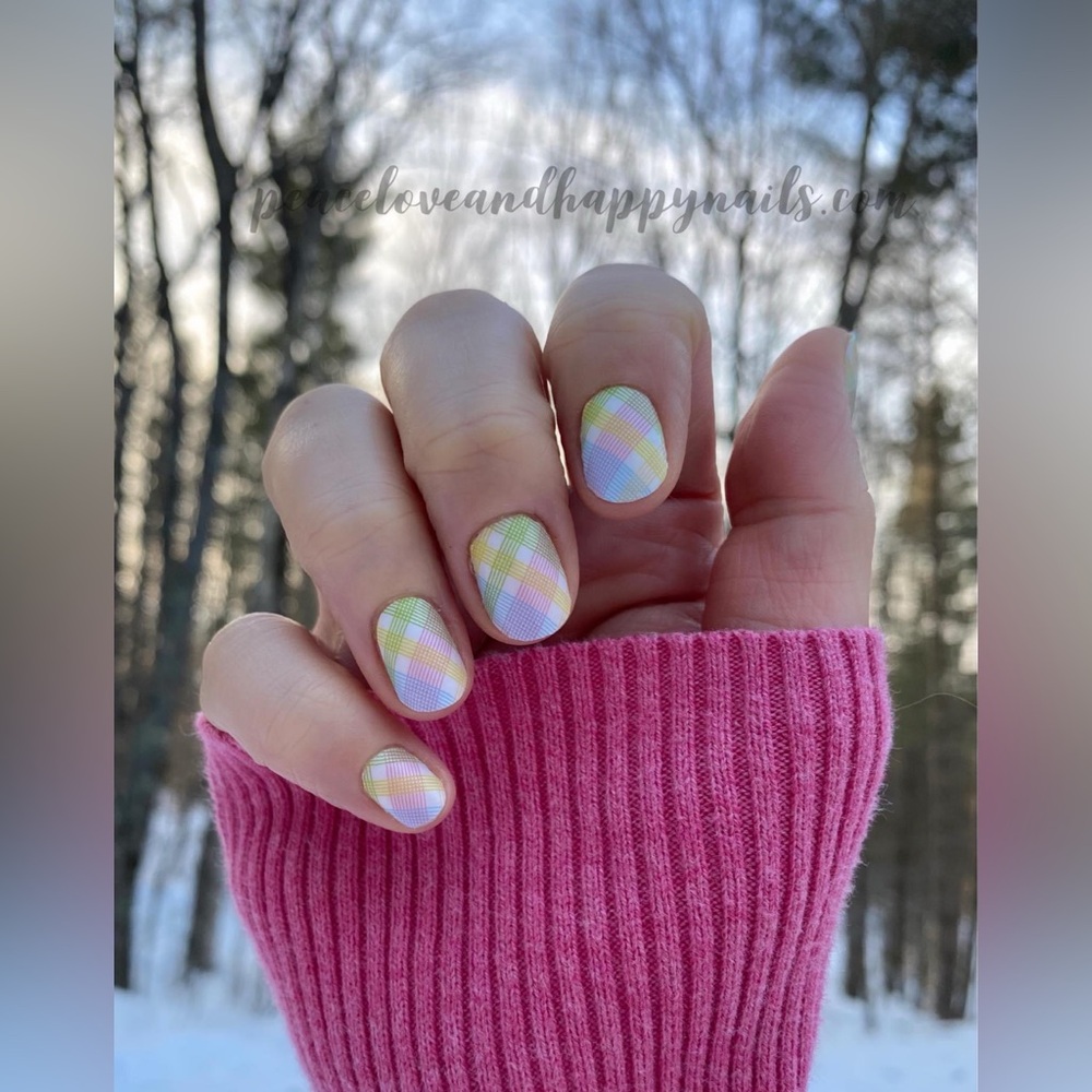 Bundle and Save -
Color Street - Spring Picnic